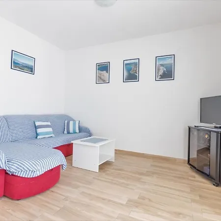 Roko & Lukas Apartman *